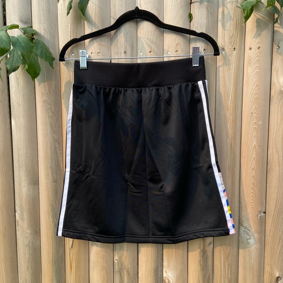 Adidas Originals Women’s HER London Studio Skirt - Picture 10 of 13